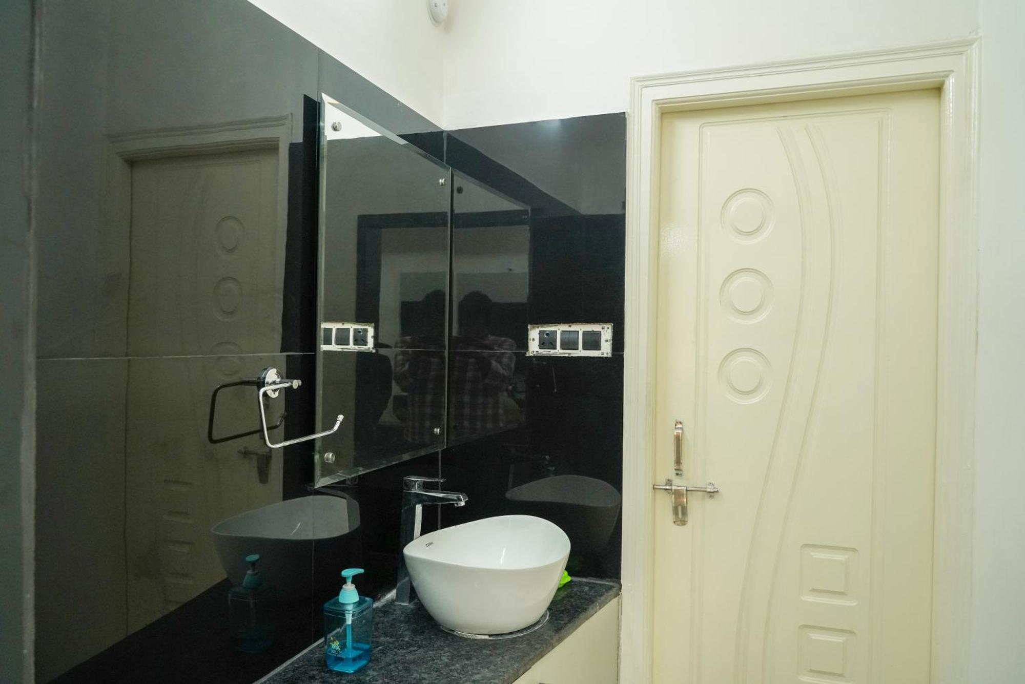 N Cube Serviced Apartments Haydarabad Dış mekan fotoğraf
